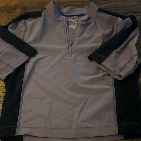 Athletic Fitted top - Picture 1 of 3